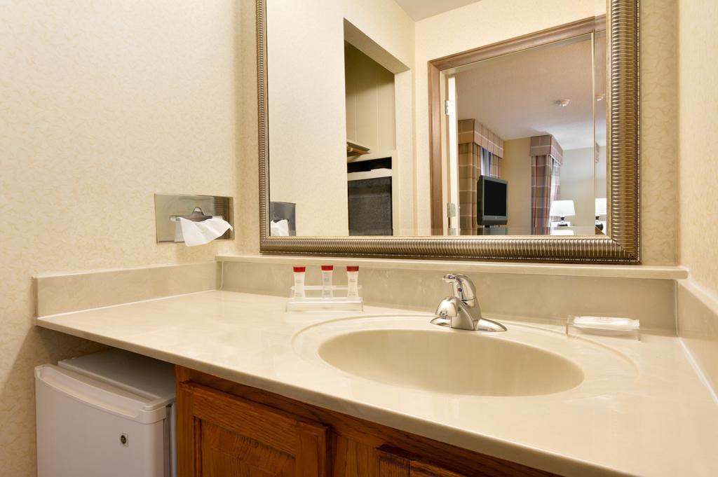 Ramada Huntsville Quarto foto